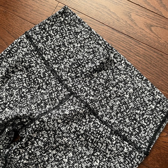 lululemon athletica Black and White Leggings - Picture 4 of 6